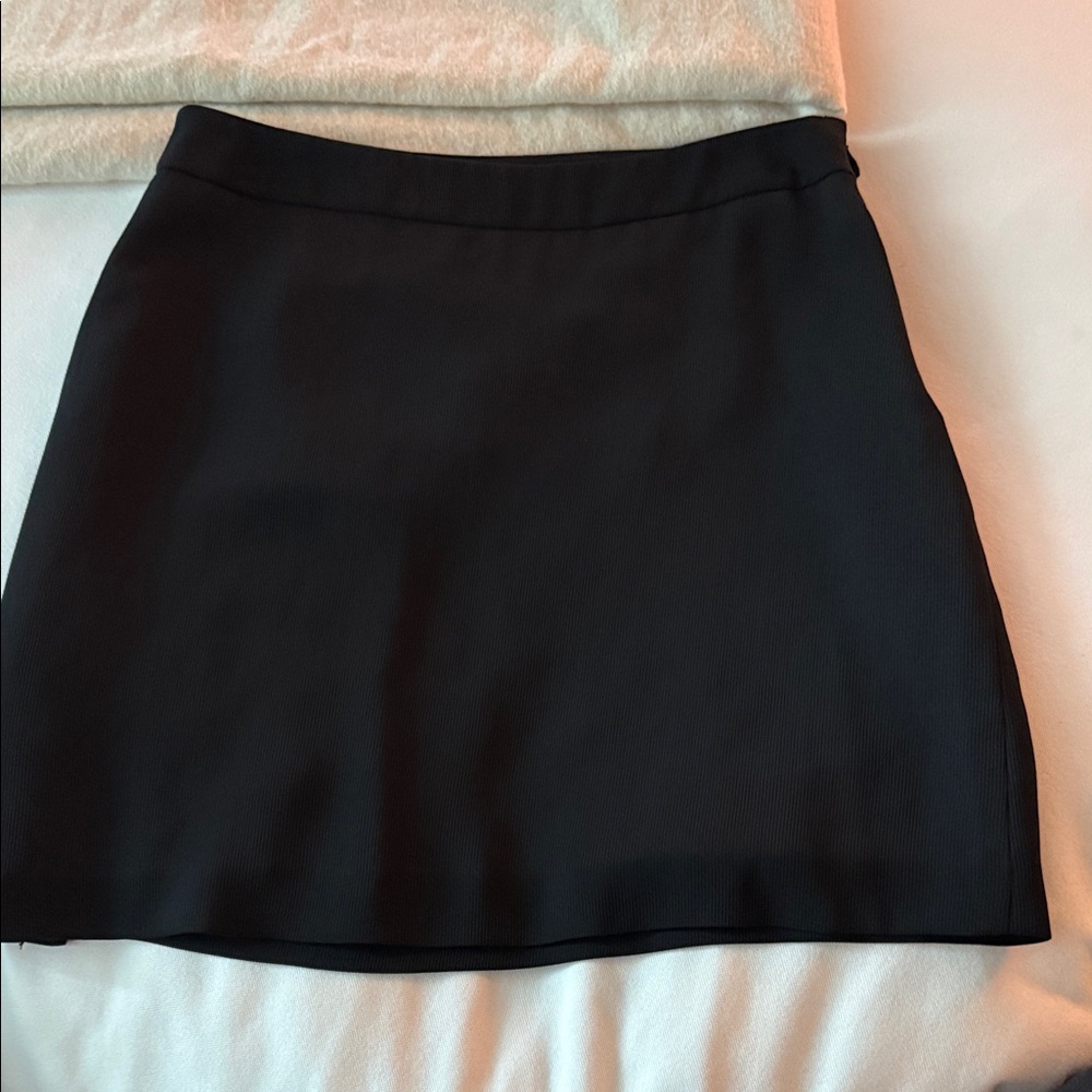 Kenar Elegant Black Mini Skirt